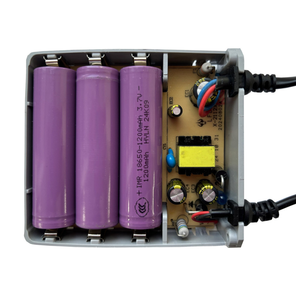 Блок бесперебойного питания 12V/2A SEVEN UPS-7420